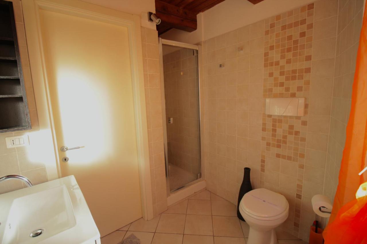 Kia Orana Guesthouse Livorno Buitenkant foto